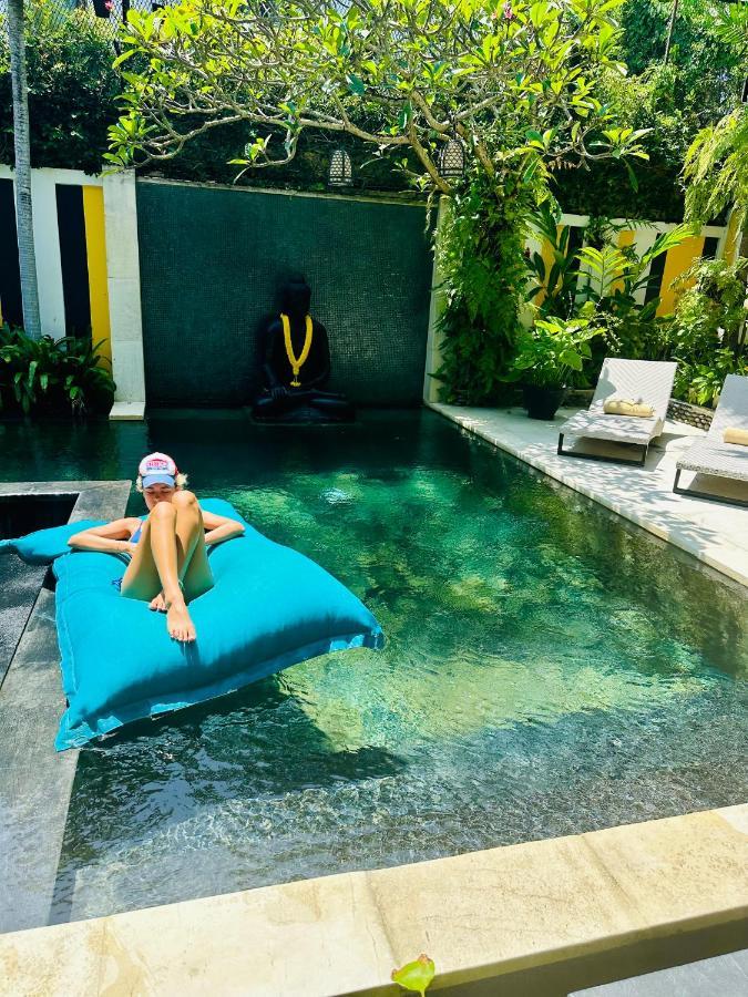 Amanputri Villa Seminyak  Ngoại thất bức ảnh