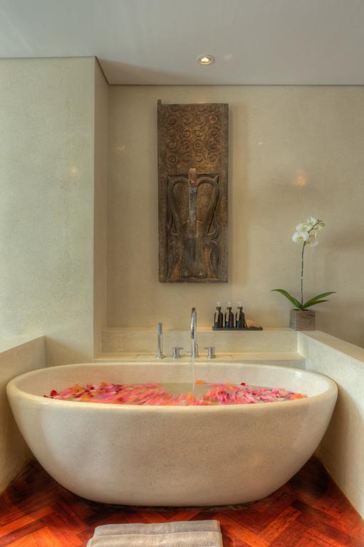 Amanputri Villa Seminyak  Ngoại thất bức ảnh